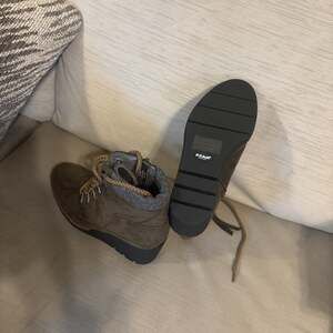 Dr. Scholl's Shoes Womens Chloe Ankle Side Zip Wedge Bootie Charcoal Grey Wool F